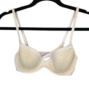 Victoria's Secret Womens 32C Cream Lace Bra